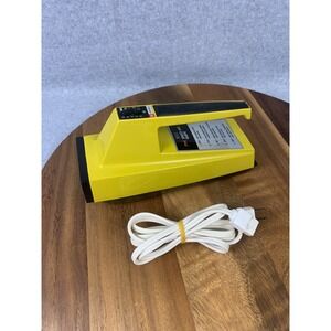 Vintage Sears Super Five Hand Mixer Banana Yellow Works No Beaters #400.828800‎